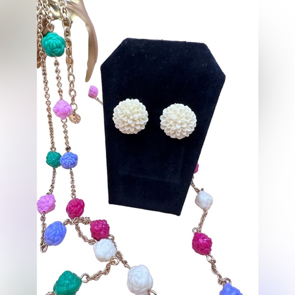 Talbots Carved Flower Jewelry Set NWOT 2 Necklaces + Earrings Gift Spring Look - Picture 7 of 8